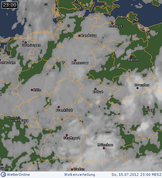 Wolkenverteilung über Mitteleuropa am 15.07.2012 um 23:00 MESZ